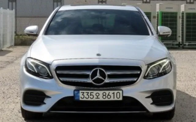 인천자동차중고가격 E-클래스 W213 E300 AMG LINE 매물 사진 5 - 2018/04 128,997km
