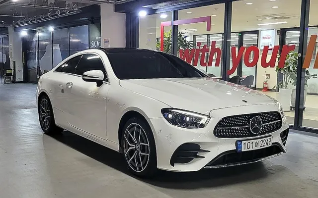 인천자동차중고가격 E-클래스 W213 E300d 4MATIC 쿠페 매물 사진 4 - 2022/06 46,641km